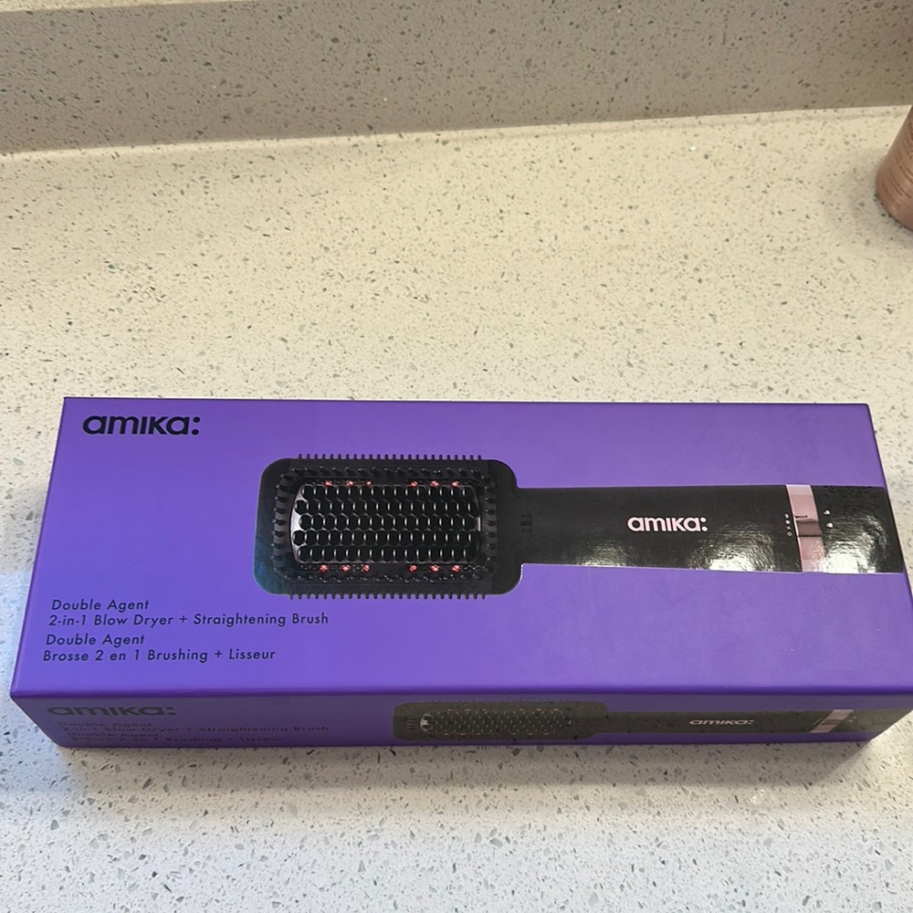 Amika hair dryer tool